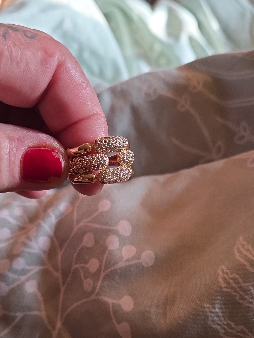 Macys 18 Kt Gold Plated  Pave Link Statement Ring